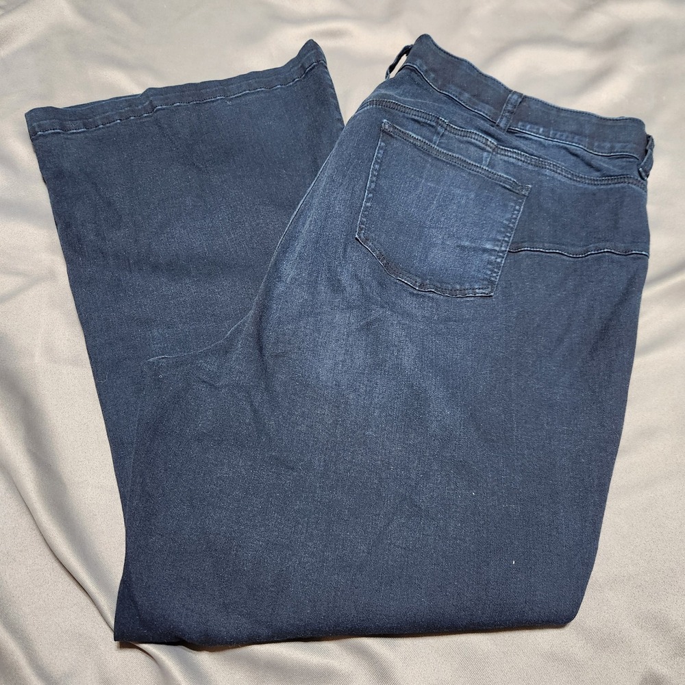 Torrid Bombshell Flare Jeans Womens 28R Dark Wash Super Soft High Rise Denim